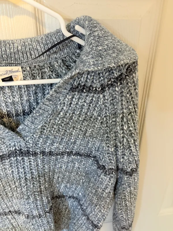 Universal Threads Sweater - Image 2