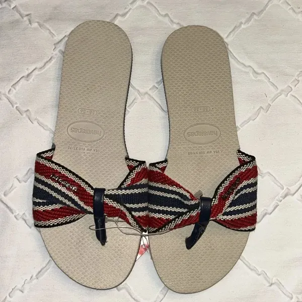 Havaianas Slip on Sandals(Size 6W) - Image 3
