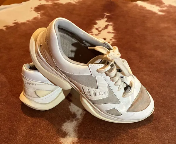 Tory Burch Sport tennis shoes size 7 Older style but they remind me of a newer style shoe - Image 2