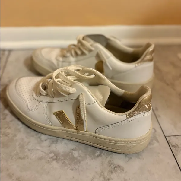 Veja V-10 Prime Leather Sneakers in White Platine - Image 2