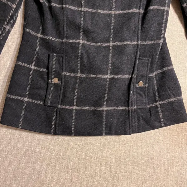 Coffee Shop New York Women's Navy‎ Plaid Asymmetrical Collar Jacket Size Small - Image 11