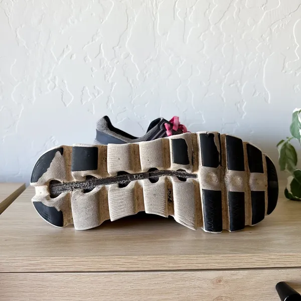 On Running | Cloudswift 3 Mesh Running Sneakers in Grey Pink size 8‎ - Image 6
