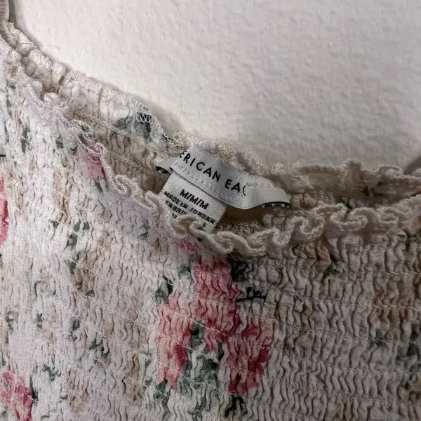 American Eagle Floral Smocked Top in Pink and Cream - Image 2