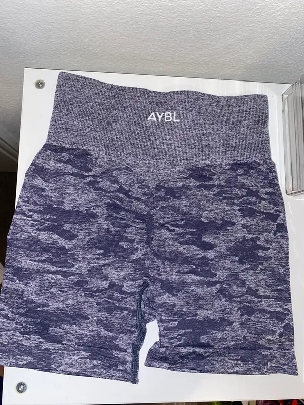 evolve camo seamless long sleeve crop top and shorts set - Image 10