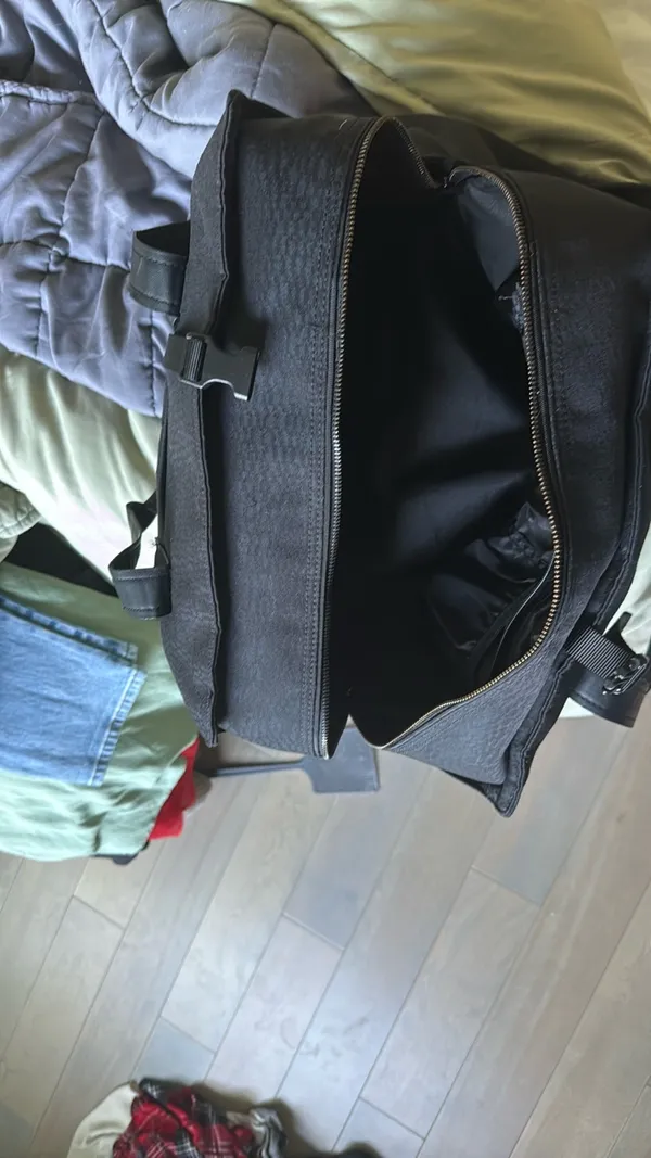 Lululemon Gym Bag Black Duffle - Image 11