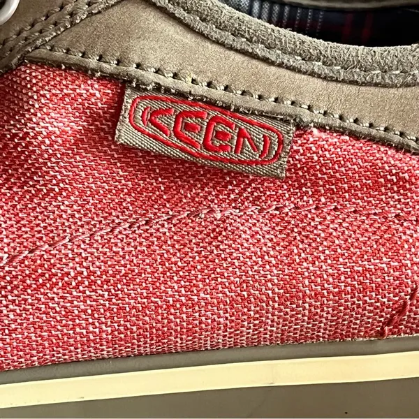 Keen Coronado Red Canvas Taupe Leather Low Top Sneakers Womens 8.5 1004619‎ - Image 6