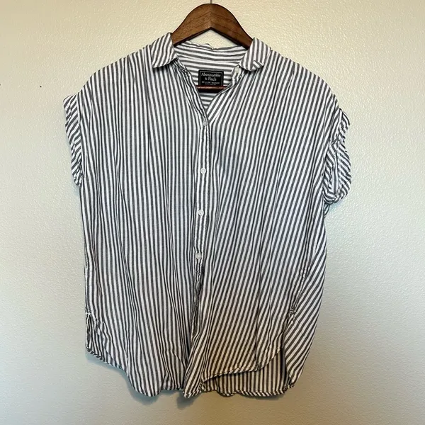 Abercrombie & Fitch Navy and White Striped Button Down Shirt Coastal - Image 2