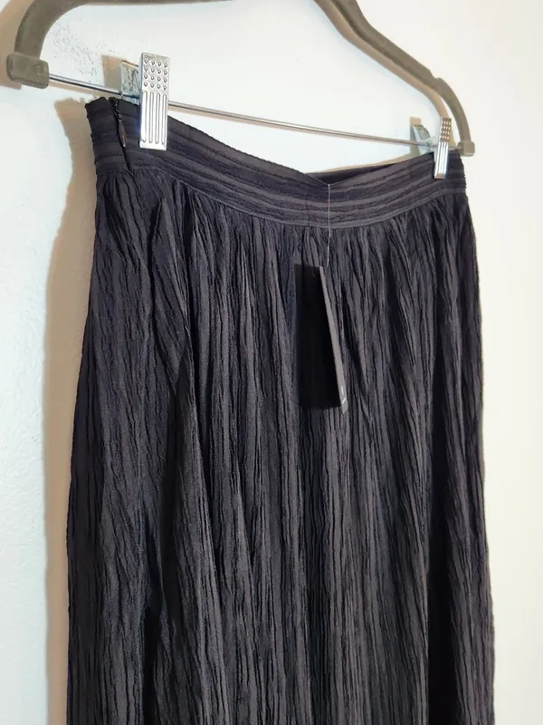 Lulus Black Plissé Maxi Skirt Size Small NWT - Image 3