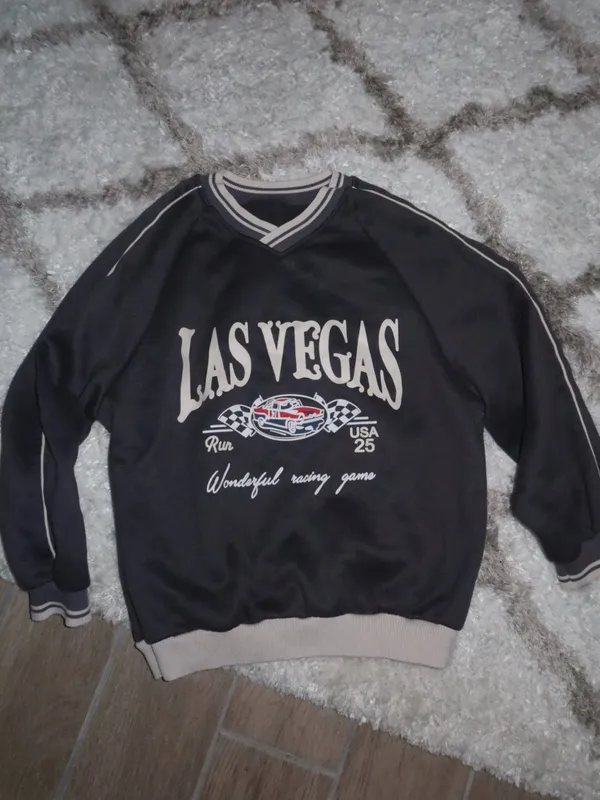 Las Vegas sweatshirt - Image 2
