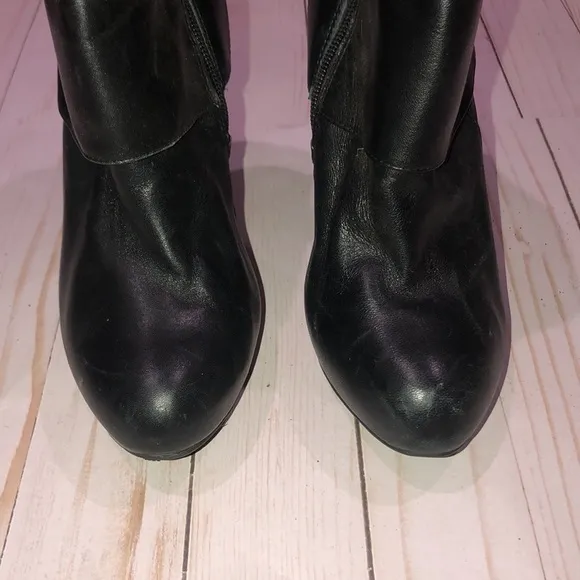 Jessica Simpson black leather booties - Image 2