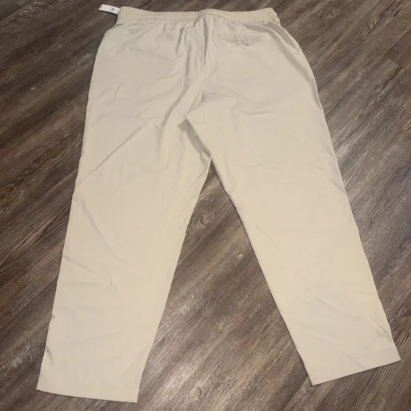 Gap Fit Runaround Pant XL NWT Khaki Athletic Lounge Gym Elastic Waist Bottoms - Image 2