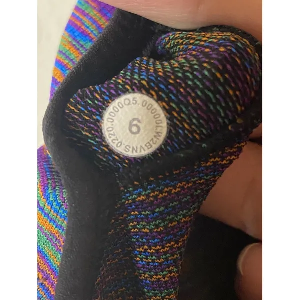 Lululemon‎ Love Revealed Bra Black Rainbow Seamless Racerback Size 6 - Image 5