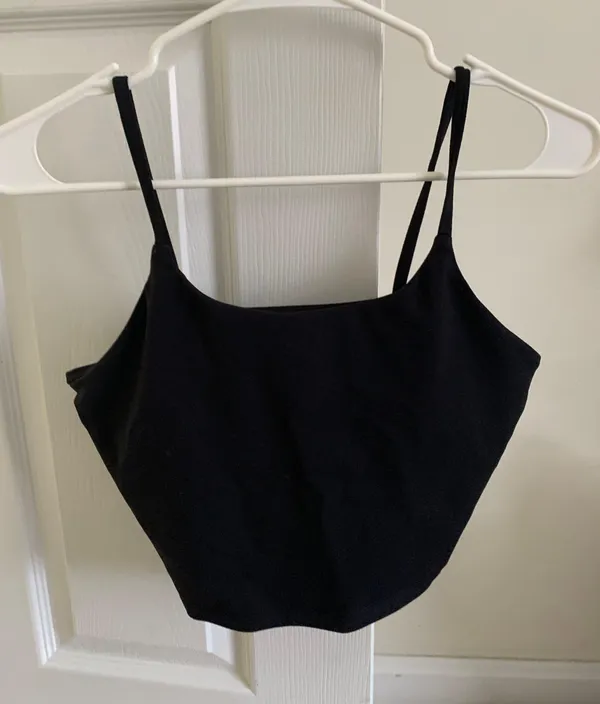 Black Workout Tank Size M - Image 3