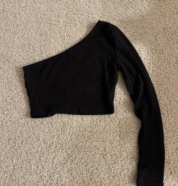 One Sleeve Cropped Shirt - Image 2