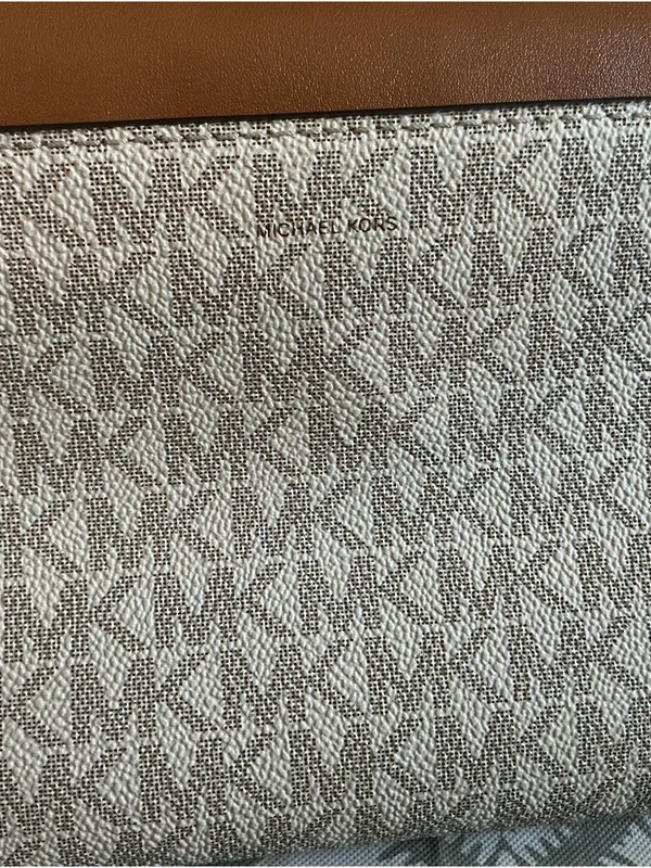 Michael Kors Laila Small Satchel Vanilla Acorn MK Logo Chain Crossbody - Image 13