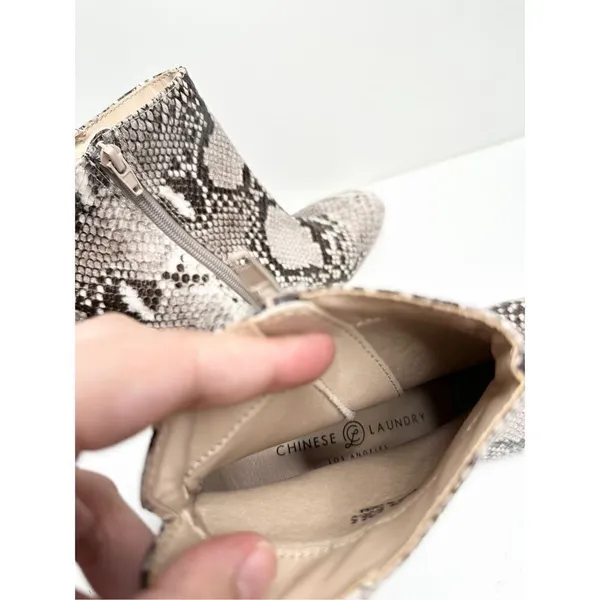 Chinese Laundry Snakeskin Print Block Heel‎ Ankle Boots Grey Black Size 6 - Image 8