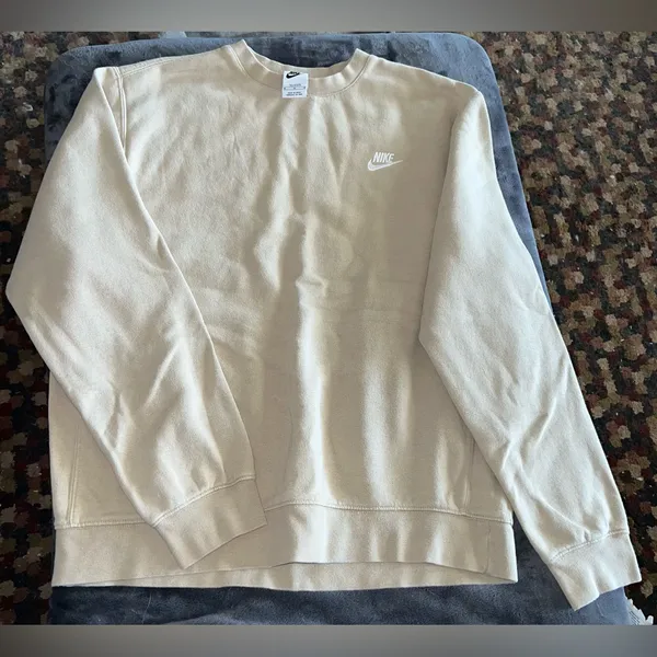 Nike Crewneck Sweatshirt in Tan Size Medium - Image 6