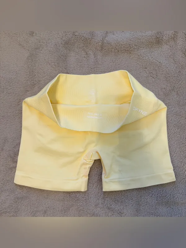 DFYNE impact short size S Yellow - Image 4