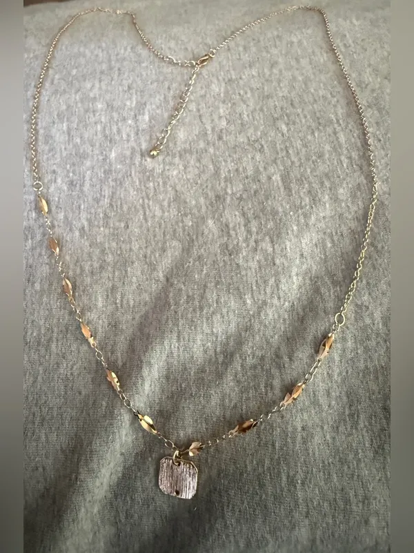 Gold Tone Pendant Necklace with Textured Square Charm - Image 3
