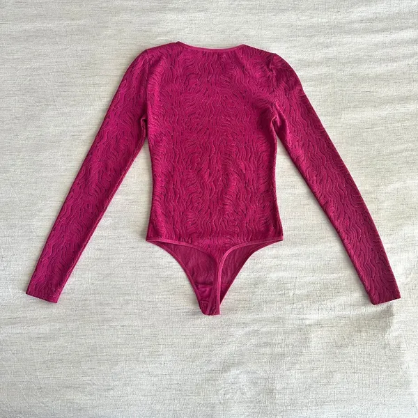 Aritzia Babaton Shapelace Crew Longsleeve Bodysuit - Image 3