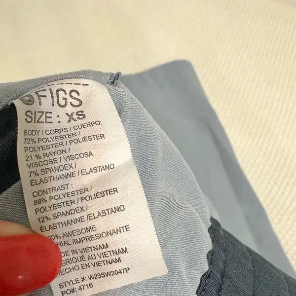 FIGS reversible scrub pants XS  - Image 3