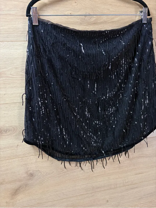 Avec Les Filles Black Sequin Fringe Mini Skirt Large - Image 2