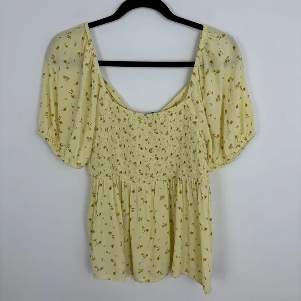 American Eagle Babydoll Blouse Yellow Floral Short Sleeve Boho Cottage Large - Image 6