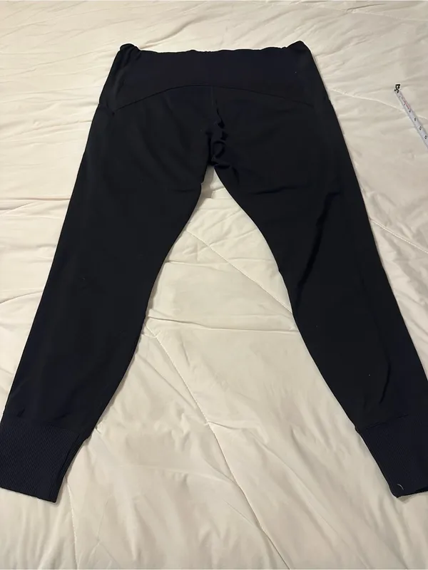 Athleta Black Excursion Hybrid Tight - Size XL - Paneled Performance Leggings - Image 5