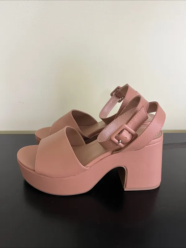 Soda Mylo nude-colored platform sandals featuring a chunky block heel - Image 5