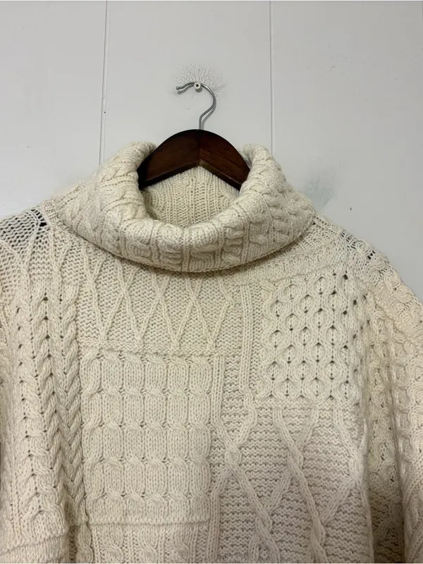 Blarney Woollen Mills 100% Merino Wool Aran Knit Poncho Cape Ivory One Size - Image 5