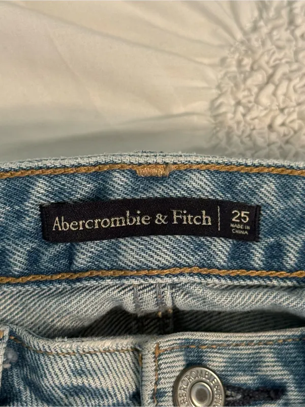 Abercrombie & Fitch Light Wash Denim Midi Skirt - Image 4
