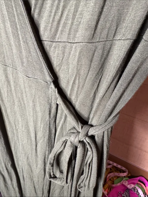NWOT Lulus Garden District Olive Green Wrap Maxi Dress Size Medium - Image 7