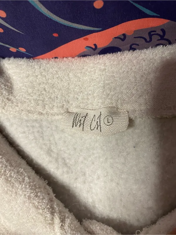Women's Cream Button - Image 2