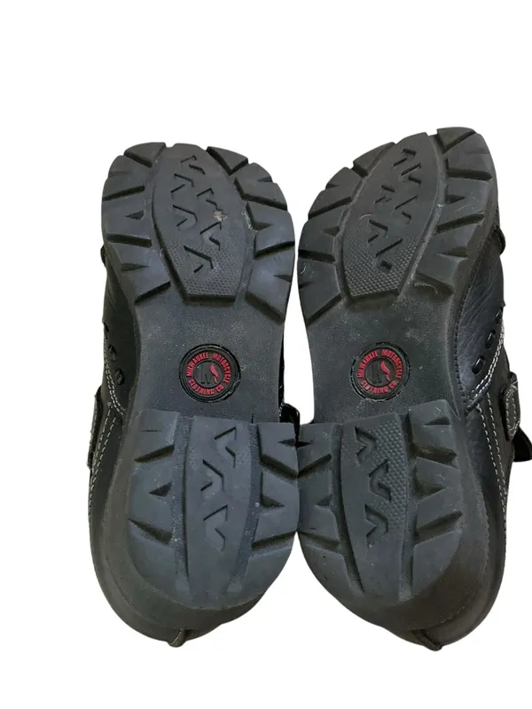 Milwaukee motorcycle women’s biker shoes black leather grunge buckle & stitching - Image 7
