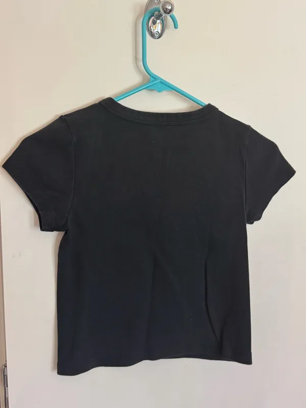 Brandy Melville Top Crop Black - Image 3