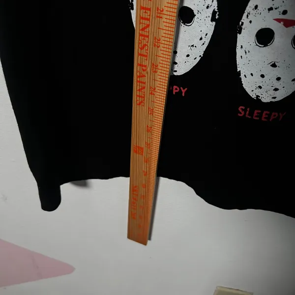 Friday the 13th T-Shirt Medium Black Jason Voorhees Graphic Halloween - Image 4