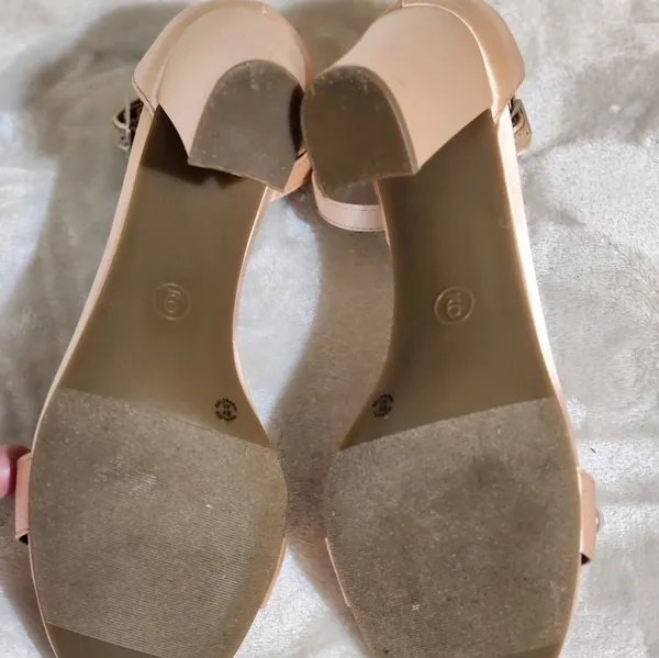 Worthington Satin pink embellished heels - Image 7