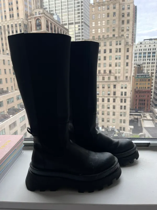 Pull & Bear Black Boots - Image 3