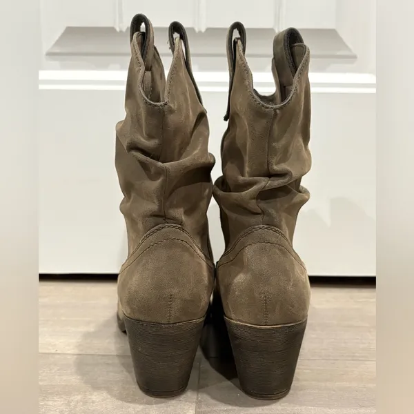 Rocket Dog Women’s Brown Combat Boots Size 8 - Image 4