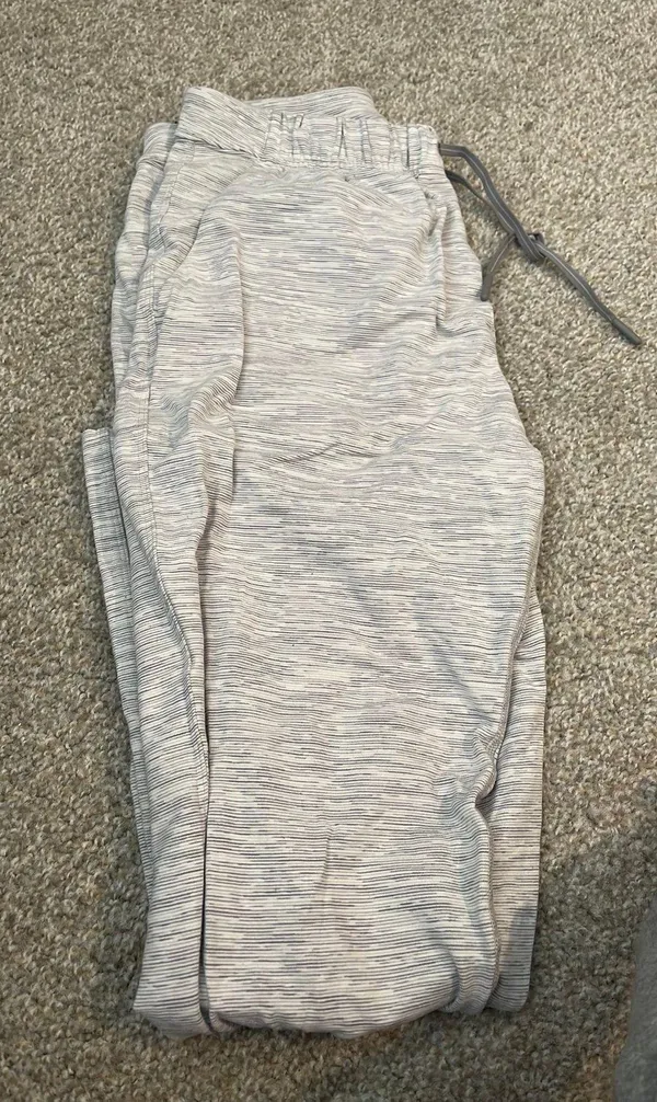 Lululemon On The Fly Pants - Image 5