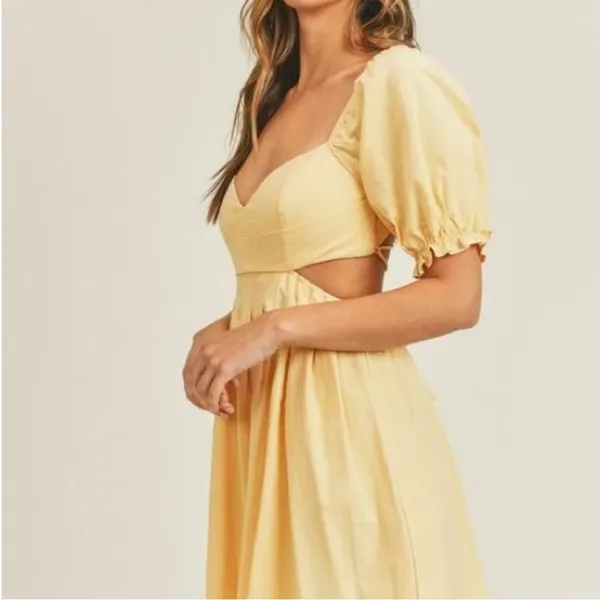 Mable backless‎ puff sleeve dress yellow size medium - Image 4