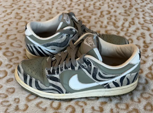 Nike Dunk Low Pro Daktari 2003 Olive Men's Zebra Size: 6 - Image 4