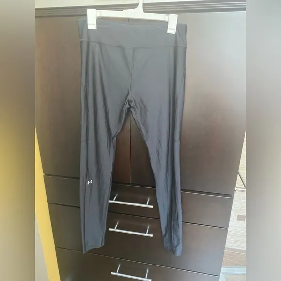 Under Armour Compression Heat Gear‎ Black Leggings in size Large - Image 4