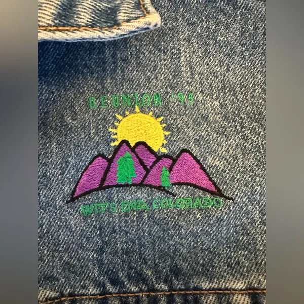 Vintage Levi's Denim Trucker Jacket Women’s Medium Made in USA 90s Jean Jacket - Image 3