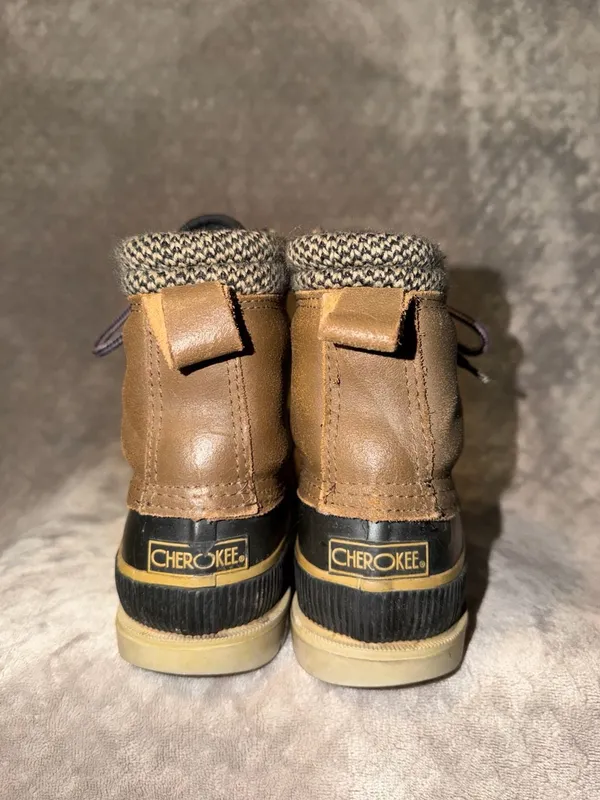 Cherokee Brown Leather and Rubber Duck Boots with Knit Collar - Image 4