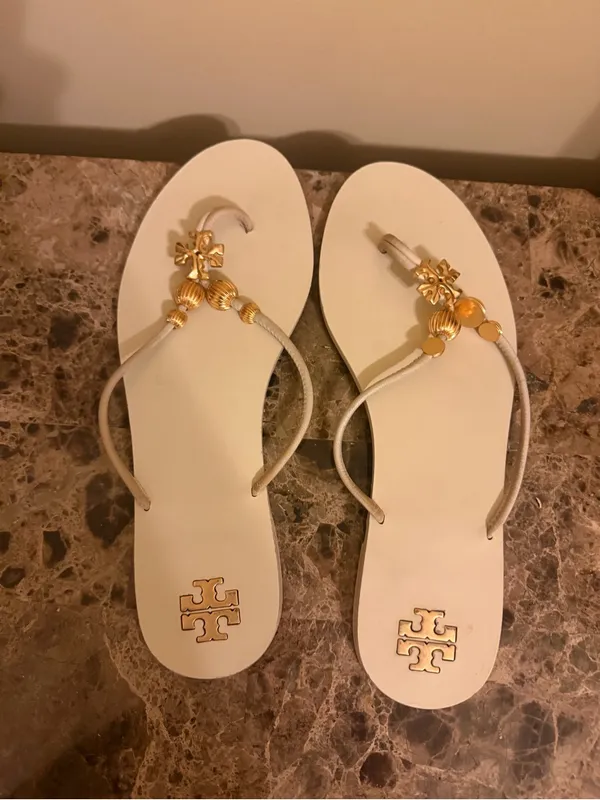 Tory Burch White Capri Thong Sandals with Gold Logo Accents - Image 2