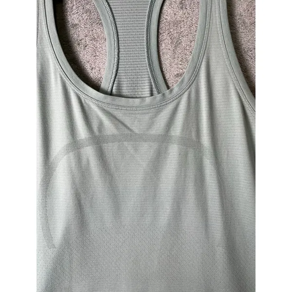 Lululemon Swiftly Tech Racerback Tank Top Hazy Jade Muted Sage Green Tone Size 8 - Image 2