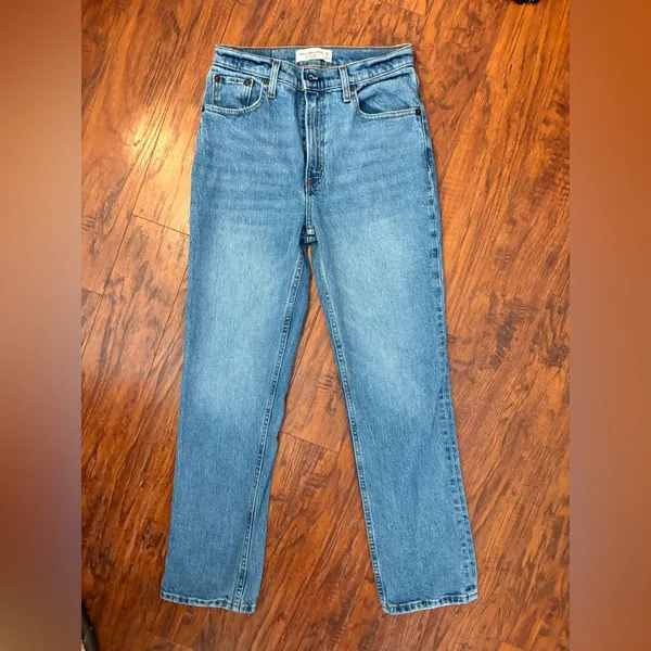 Abercrombie and fitch the 90’s ultra high rise straight jean - Image 3