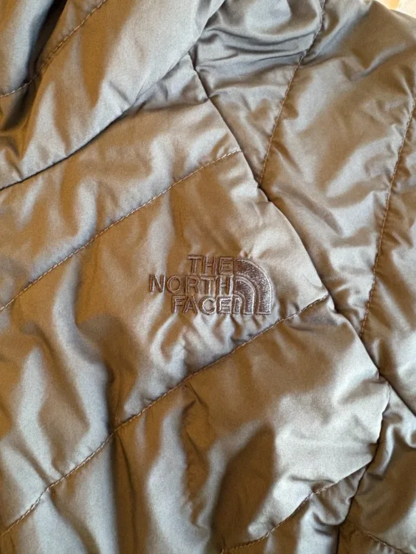 The North Face Mossbud Insulated Reversible Parka - Image 2