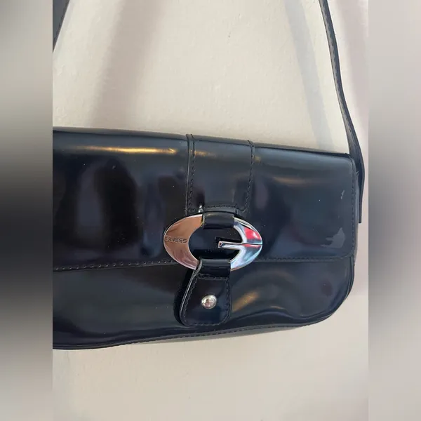 Y2K Style Black Patent Leather Guess Shoulder Bag - Image 4